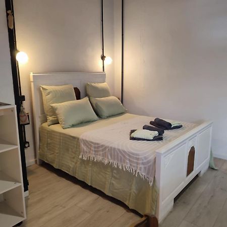 Les Oliviers Apartment Caumont-sur-Durance Exterior foto